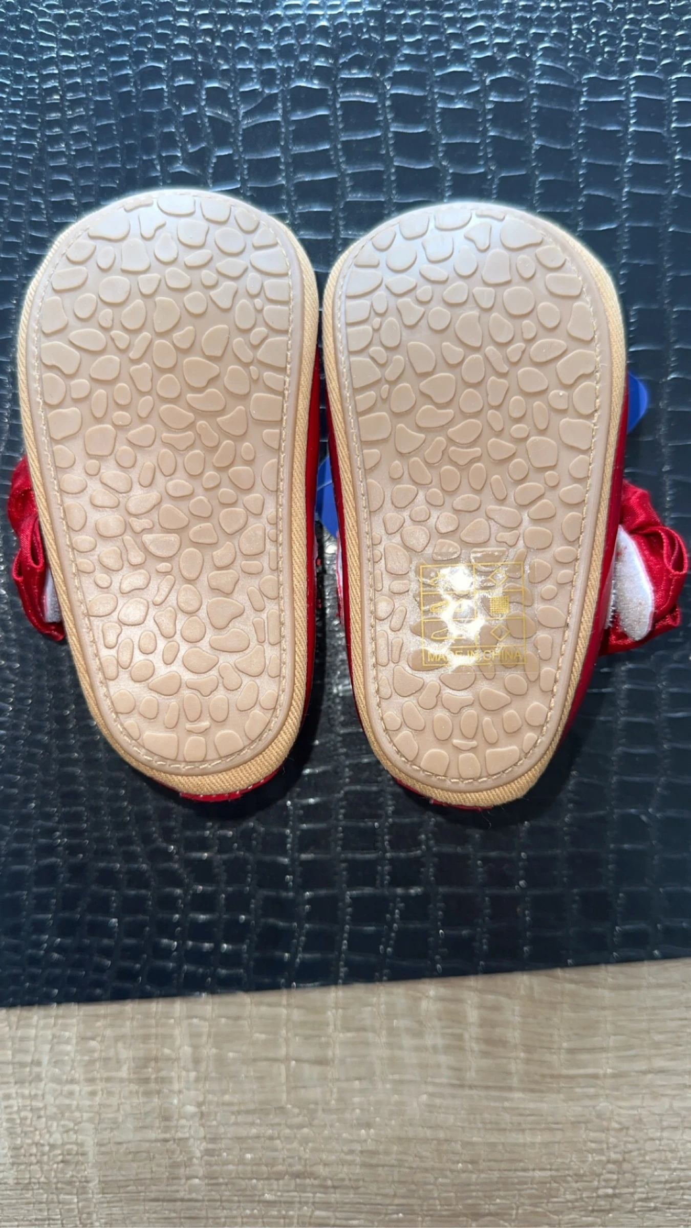 Rode babypantoffels – photo 2